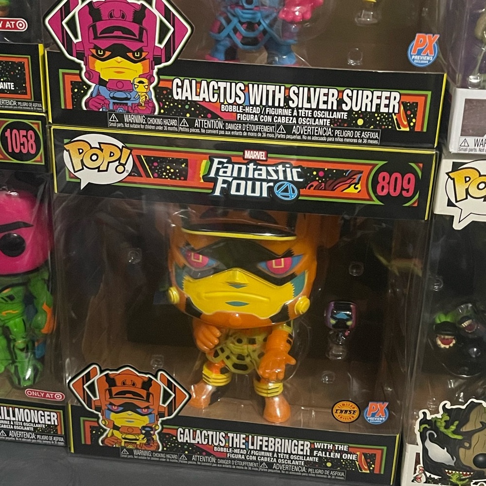 Galactus life bringer with silver surfer Funko pop CHASE POP